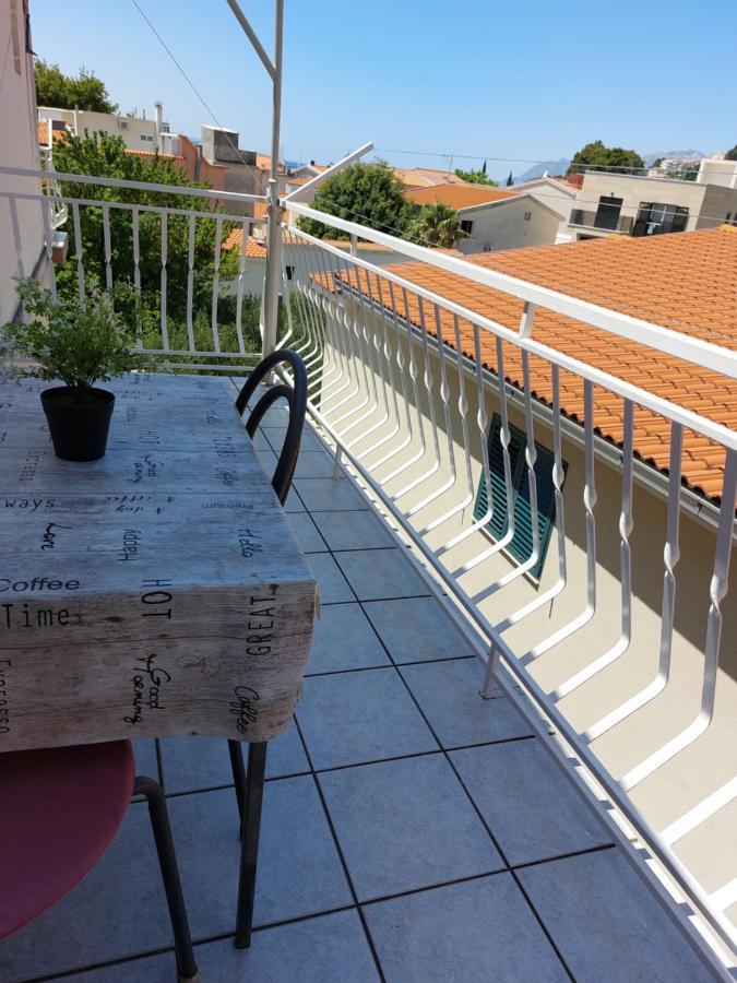 Apartmani Zuzana,Baska Voda Luaran gambar